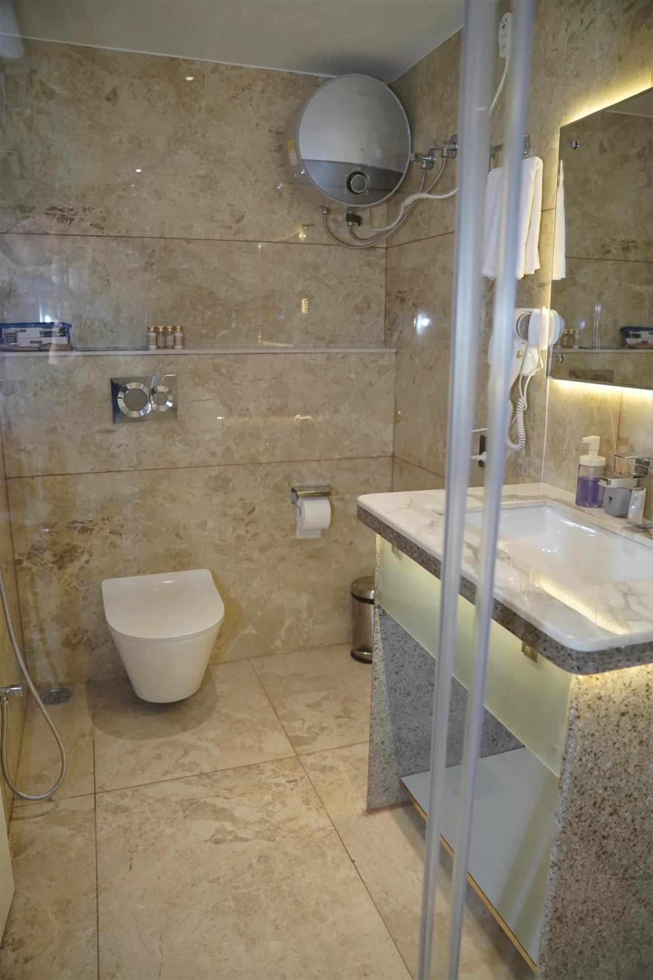 Hotel Essence Grandeur Guwahati Exterior foto