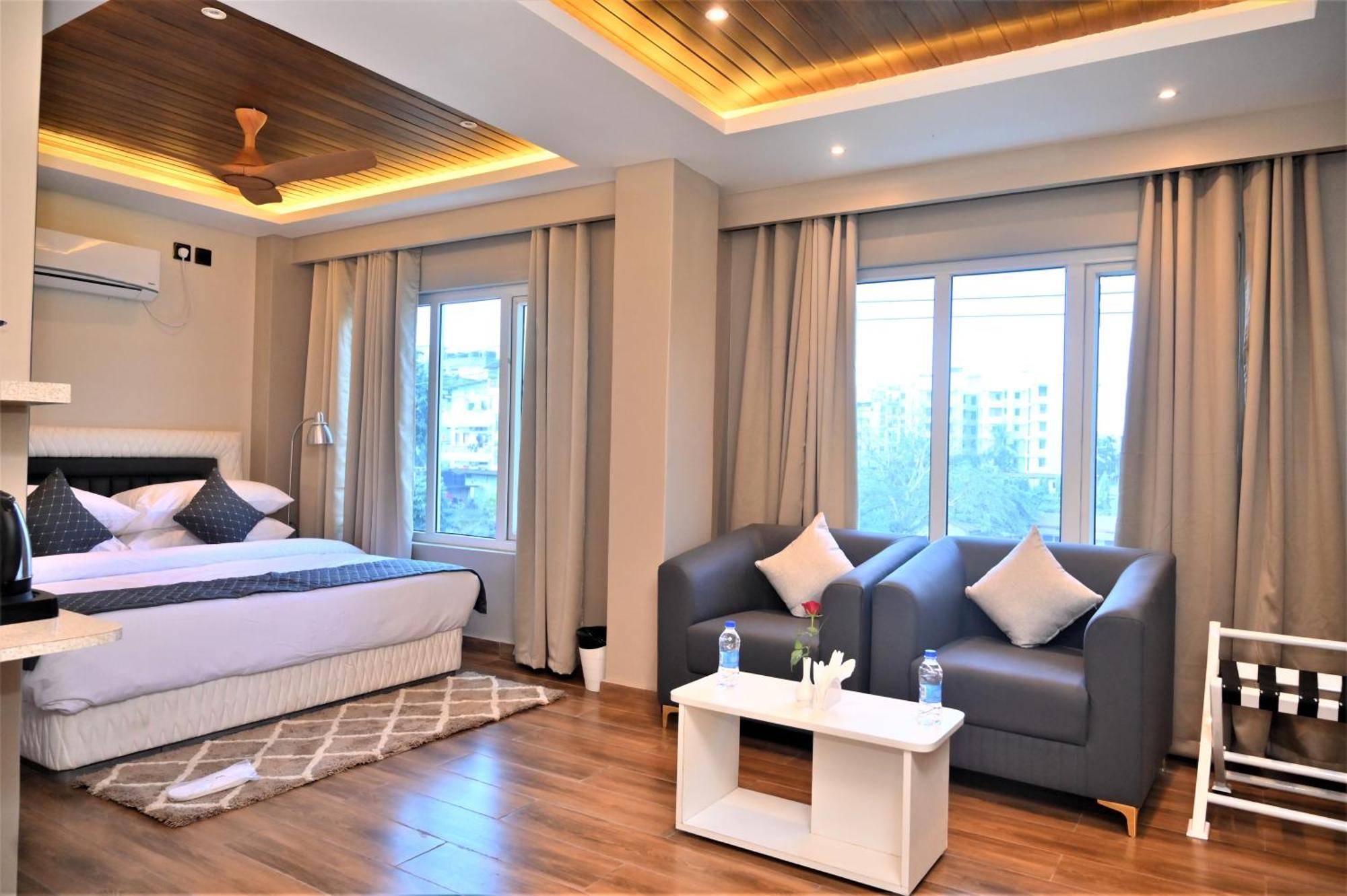 Hotel Essence Grandeur Guwahati Exterior foto